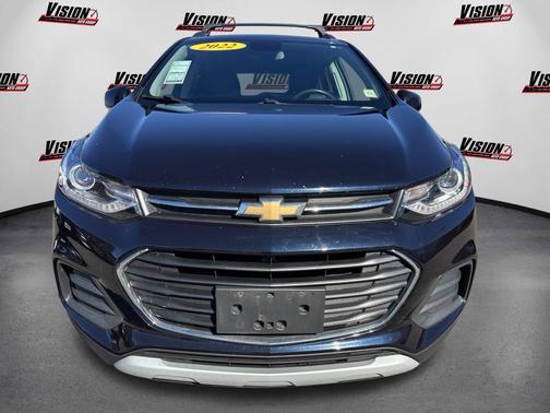 Midnight Blue Metallic 2022 Chevrolet Trax LT