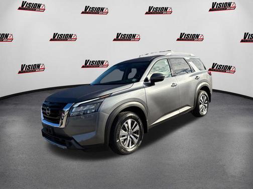 2025 Nissan Pathfinder SL 4WD