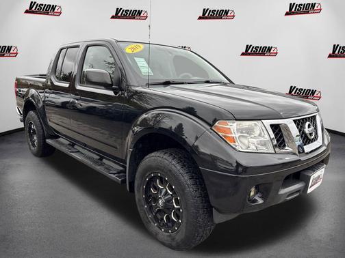 Magnetic Black Pearl 2019 Nissan Frontier SV