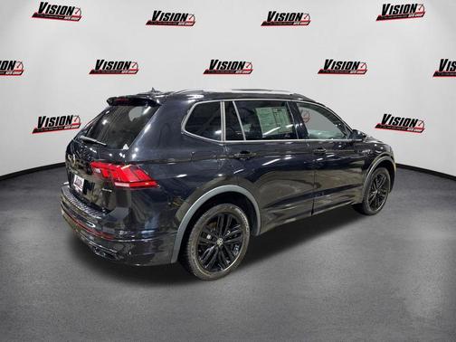 2022 Volkswagen Tiguan 2.0T SE R-Line Black 4MOTION