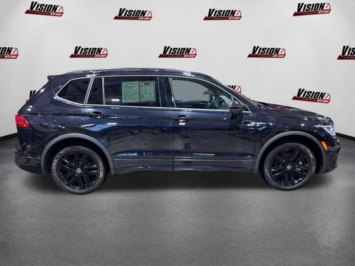 2022 Volkswagen Tiguan 2.0T SE R-Line Black 4MOTION