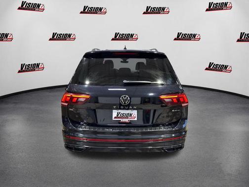 2022 Volkswagen Tiguan 2.0T SE R-Line Black 4MOTION