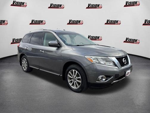 2016 Nissan Pathfinder SV