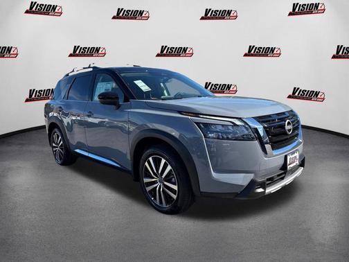 2025 Nissan Pathfinder Platinum 4WD