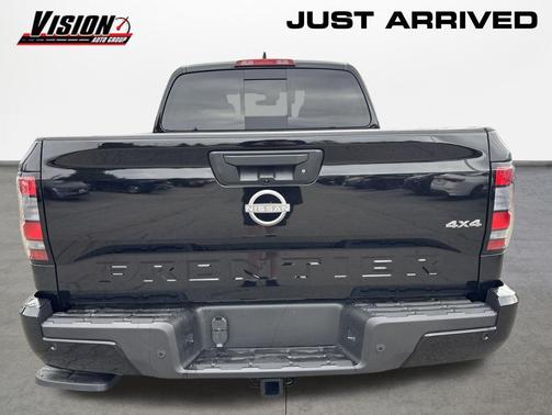 Super Black 2026 Nissan Frontier SV