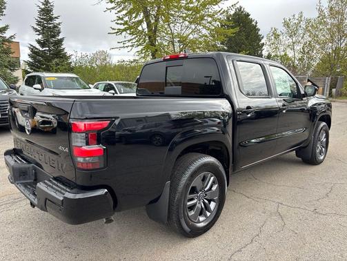 Super Black 2026 Nissan Frontier SV