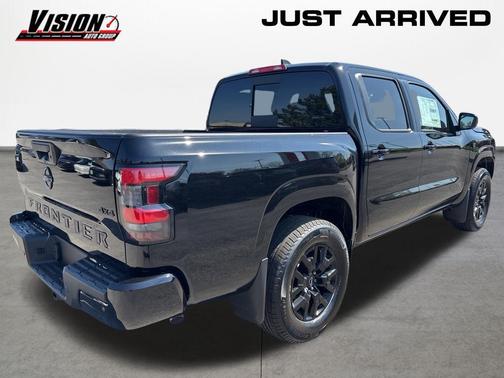 Super Black 2026 Nissan Frontier SV