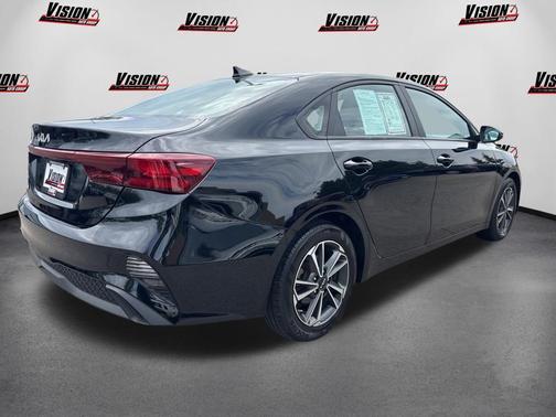Aurora Black 2023 Kia Forte LXS