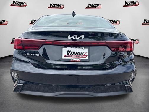 Aurora Black 2023 Kia Forte LXS