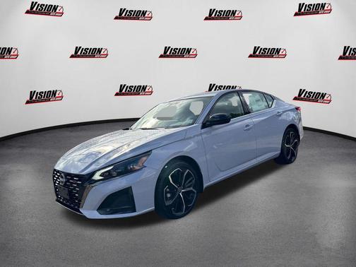 2025 Nissan Altima SR AWD