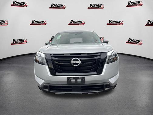 2025 Nissan Pathfinder SV 4WD