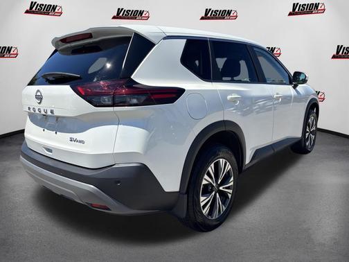 Pearl White Tricoat 2023 Nissan Rogue SV