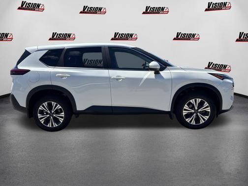 Pearl White Tricoat 2023 Nissan Rogue SV