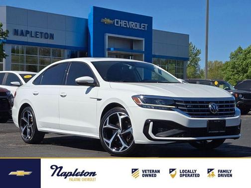 Pure White 2020 Volkswagen Passat 2.0T R-Line