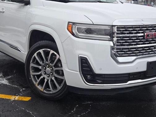2022 GMC Acadia Denali
