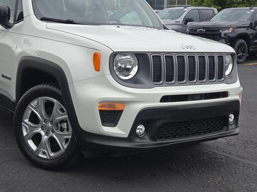 Alpine White Clearcoat 2023 Jeep Renegade Limited