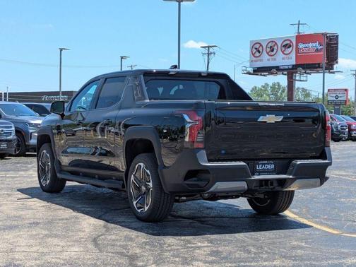 2025 Chevrolet Silverado EV LT
