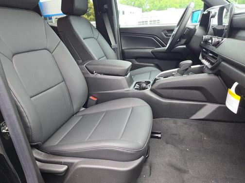 Black 2026 Chevrolet Colorado Trail Boss