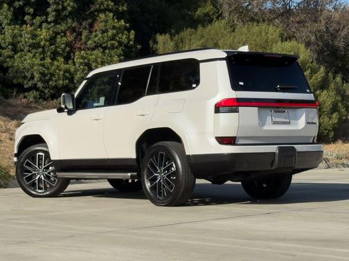 Eminent White Pearl 2025 Lexus GX 550 Premium+