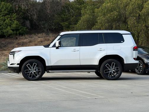 Eminent White Pearl 2025 Lexus GX 550 Premium+