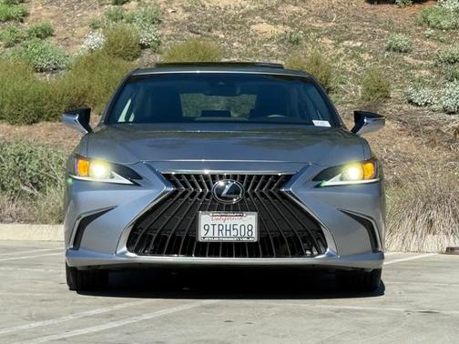 2025 Lexus ES 350 Base