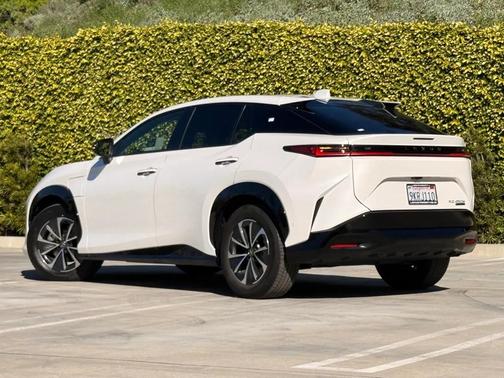 2023 Lexus RZ 450e 450e Premium