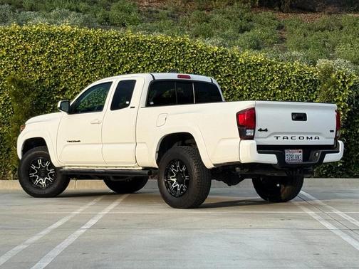 2022 Toyota Tacoma SR5