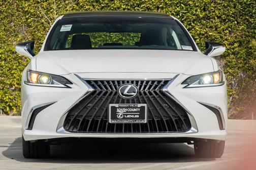 2025 Lexus ES 350 Base
