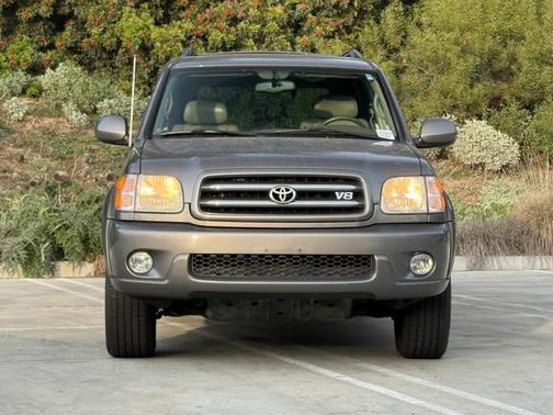 2004 Toyota Sequoia Limited