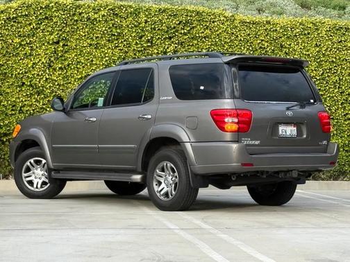 2004 Toyota Sequoia Limited