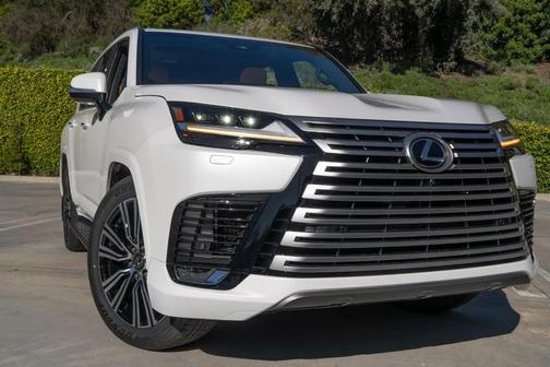 2026 Lexus LX 600 Luxury