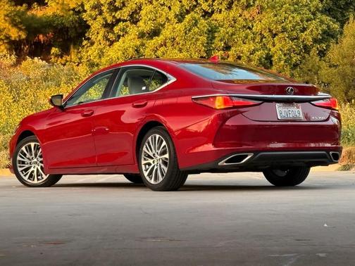 2019 Lexus ES 350 Base