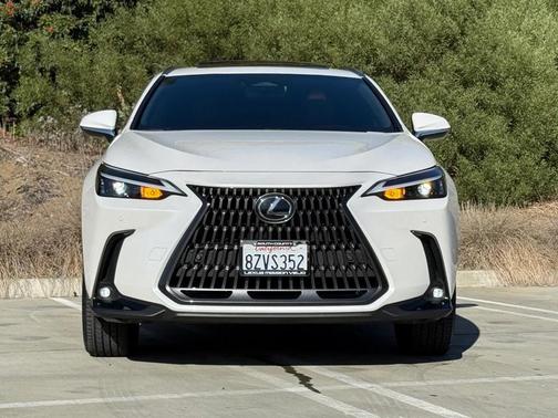2022 Lexus NX 350h Premium