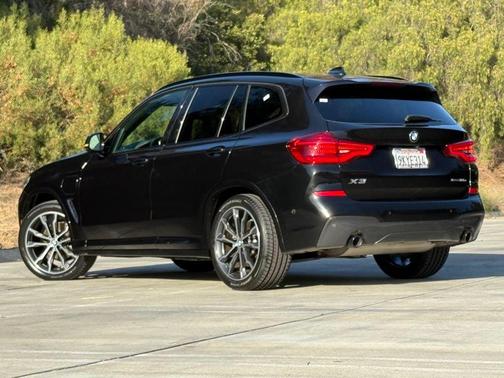 Black Sapphire Metallic 2021 BMW X3 PHEV xDrive30e