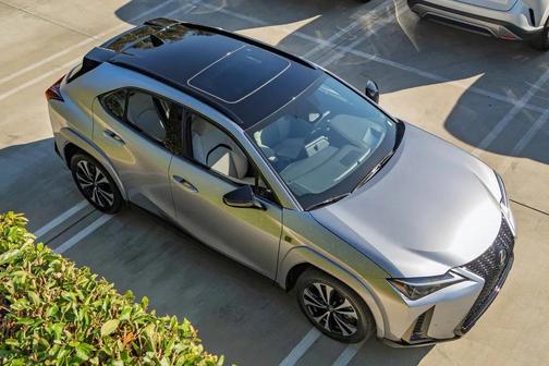 2025 Lexus UX 300h F SPORT Design