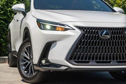 2025 Lexus NX 350h Premium