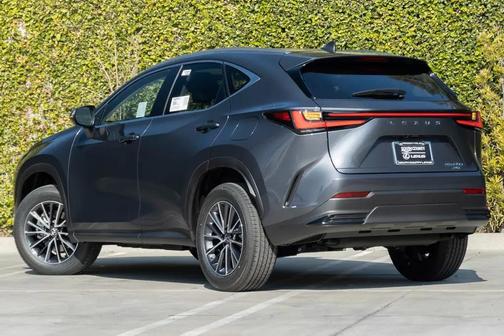 2026 Lexus NX 450h+ Luxury