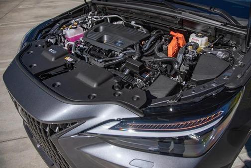 2026 Lexus NX 450h+ Luxury