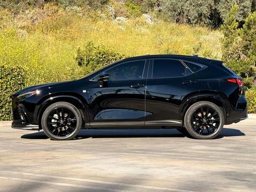 2024 Lexus NX 450h+ F SPORT Handling
