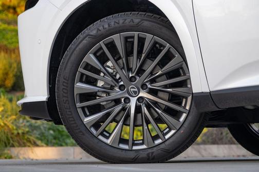 Eminent White Pearl 2026 Lexus RX 450h+ Base