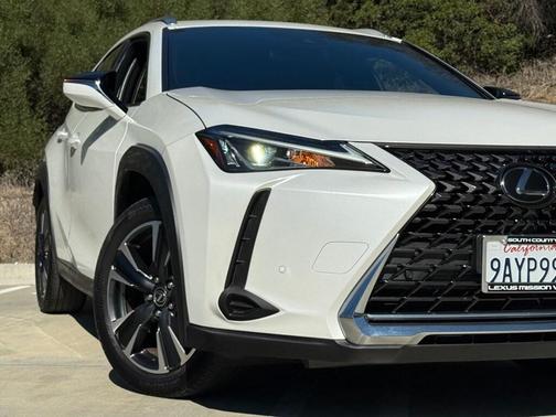 2022 Lexus UX 200 Base