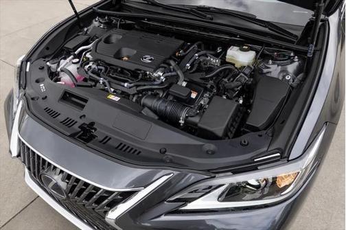 2025 Lexus ES 300h Base