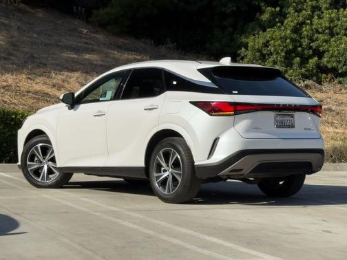 Eminent White Pearl 2023 Lexus RX 350 Base