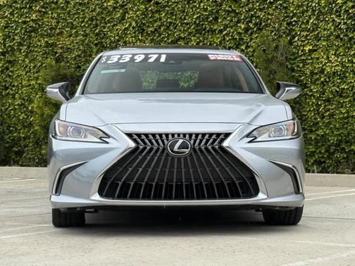 2023 Lexus ES 350 Base