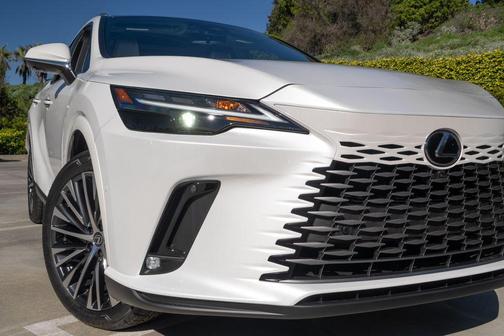 Eminent White Pearl 2026 Lexus RX 350h Premium+