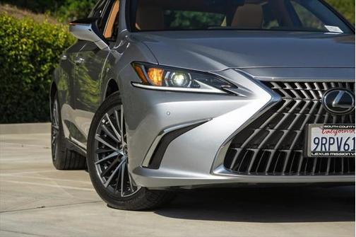 2025 Lexus ES 350 Base