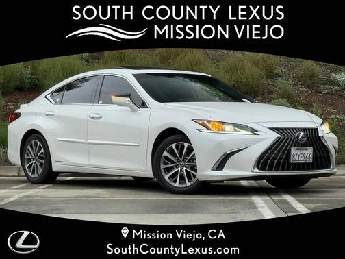 2022 Lexus ES 300h Base