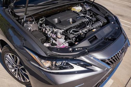 2025 Lexus ES 350 Base