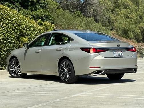 2025 Lexus ES 350 Base