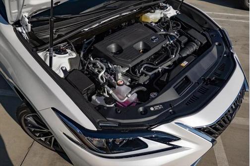 2025 Lexus ES 300h Base